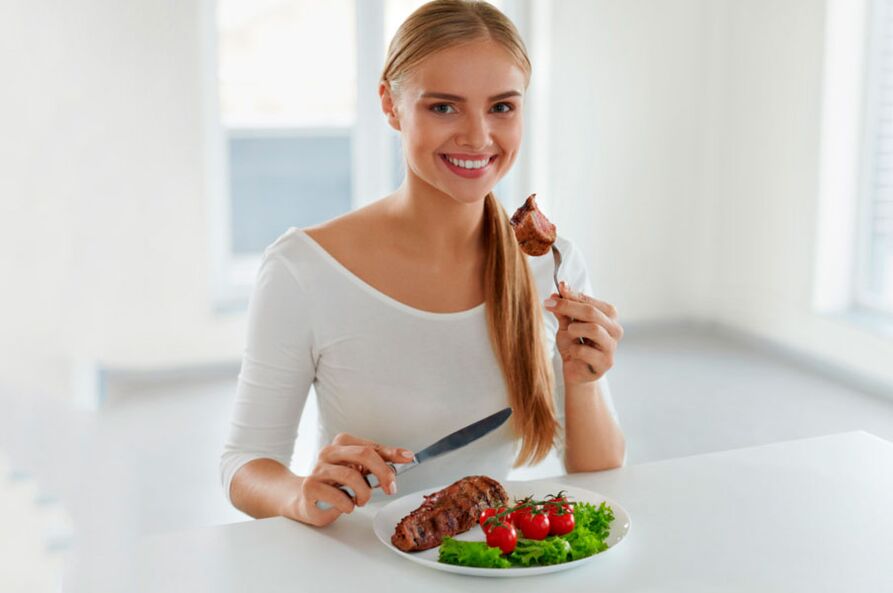 Během „střídavého období Dukanovy diety musíte jíst bílkovinná a zeleninová jídla